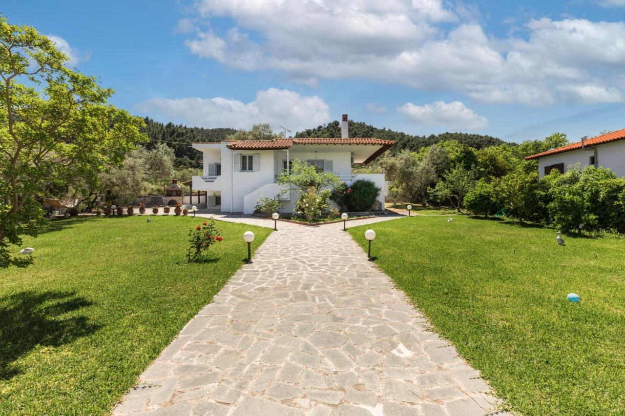 M&M Villa วูร์วูรู ภายนอก รูปภาพ
