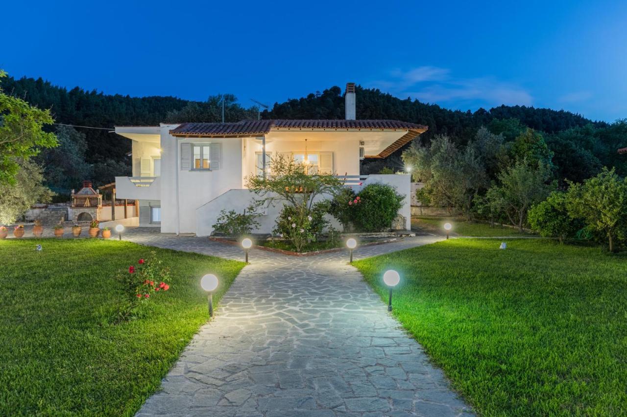 M&M Villa วูร์วูรู ภายนอก รูปภาพ
