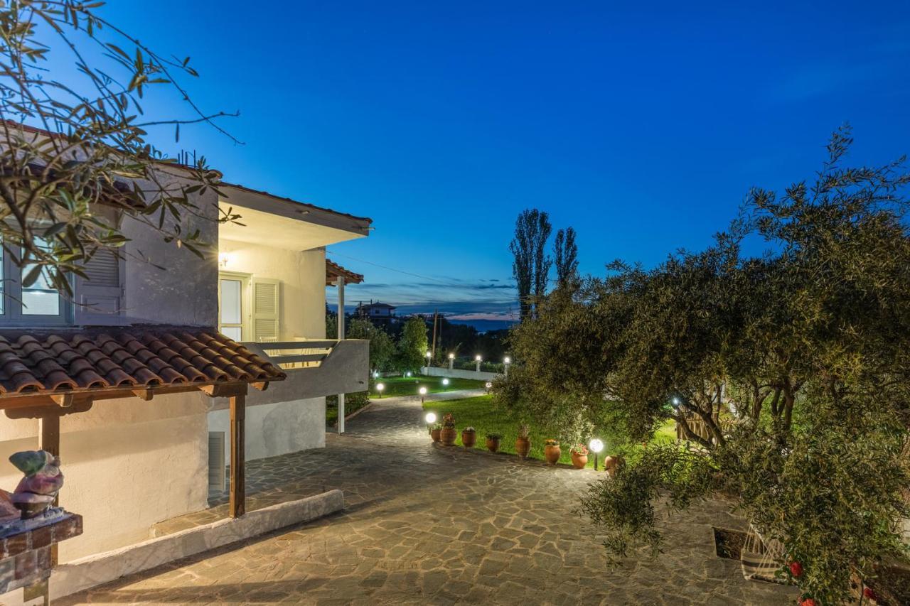M&M Villa วูร์วูรู ภายนอก รูปภาพ