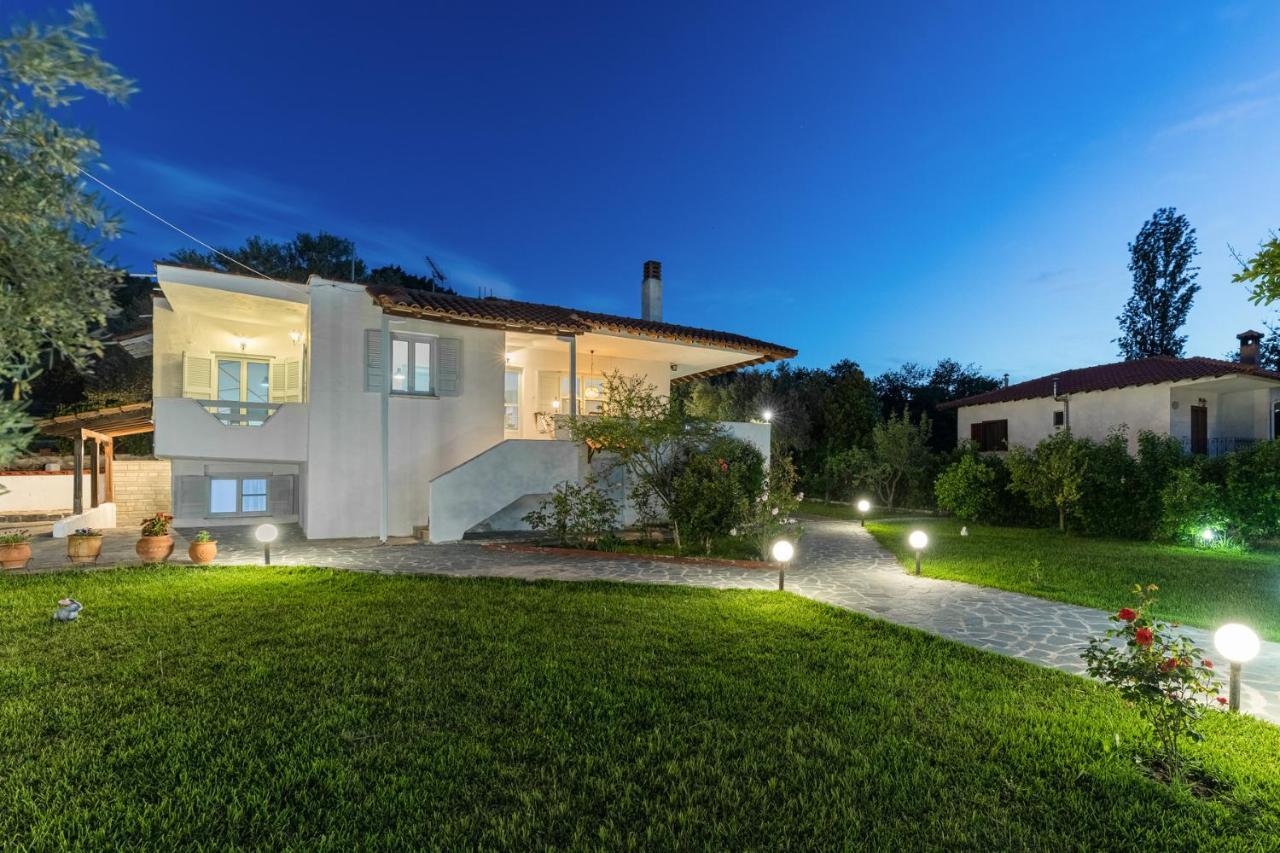 M&M Villa วูร์วูรู ภายนอก รูปภาพ